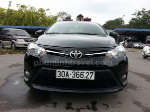 Cho thuê xe Camry tháng giá rẻ 4 chỗ