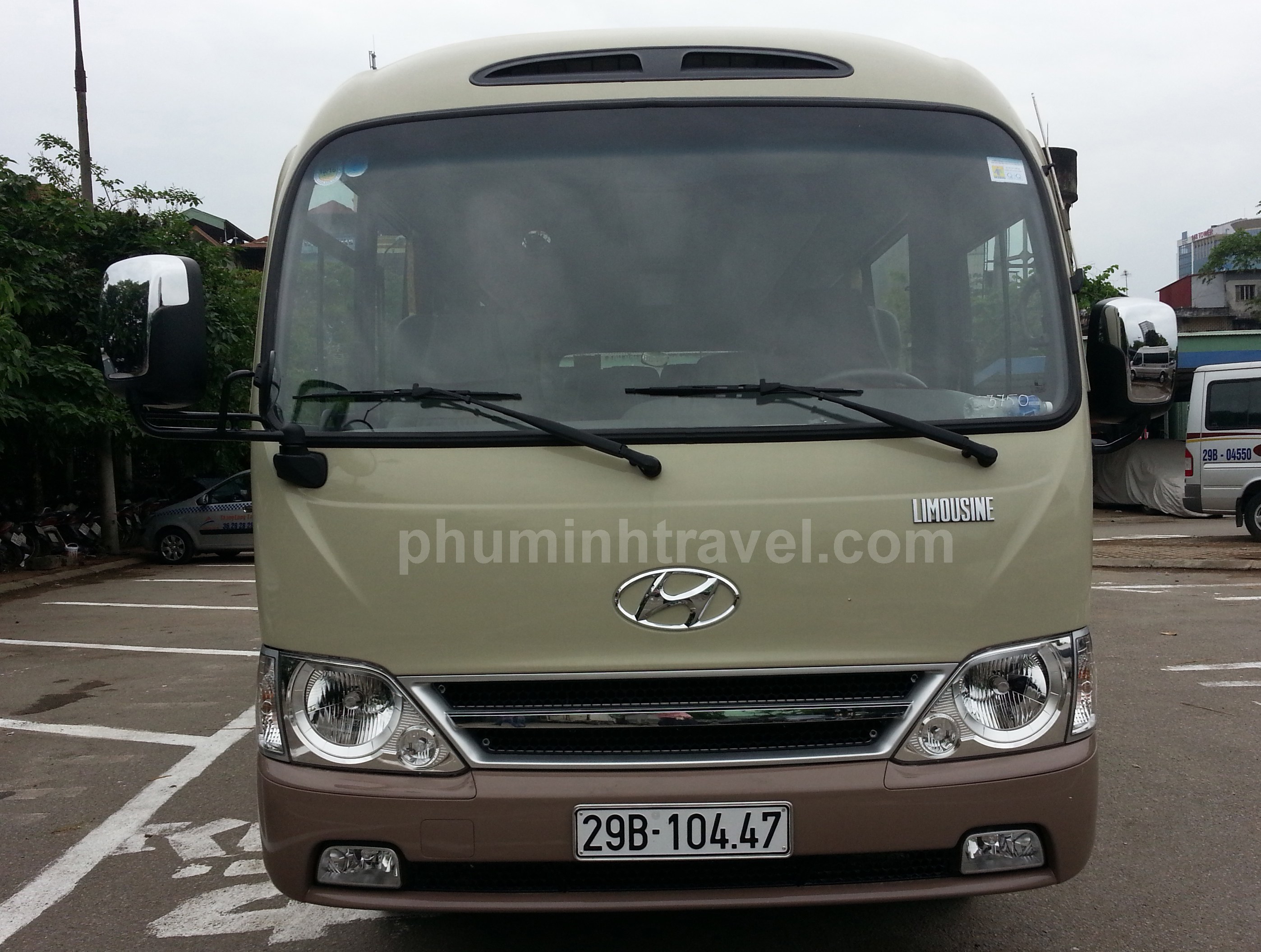 Cho thuê xe cưới 29 chỗ Hyundai